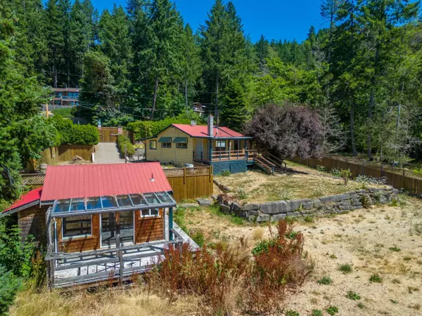 Galiano Island, BC V0N 1P0,3307 Montague RD