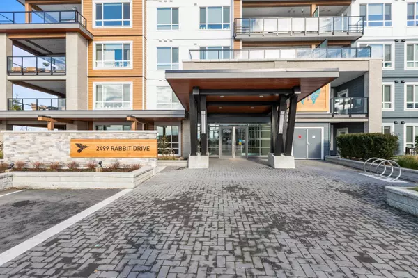 Tsawwassen, BC V4M 0G4,2499 Rabbit DR #421