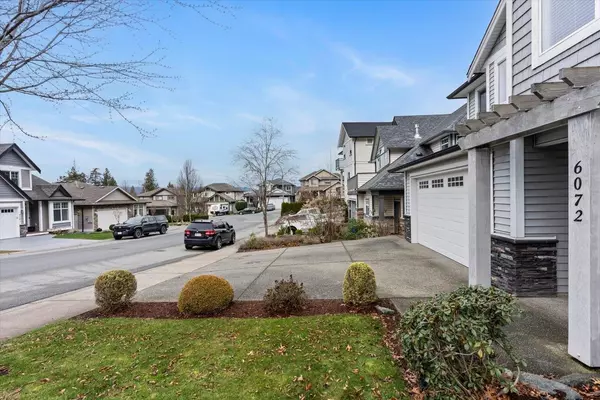 Chilliwack, BC V2R 0L3,6072 Lindeman ST
