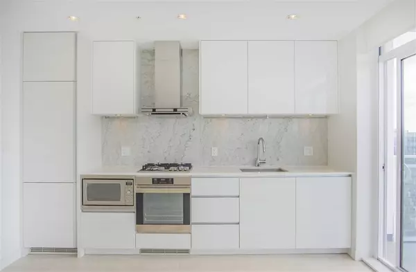 Burnaby, BC V5H 0H3,4670 Assembly WAY #4203