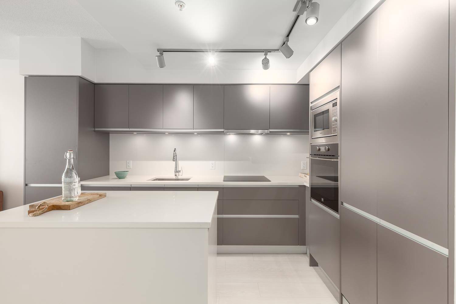 Vancouver, BC V5T 0K4,180 E 2nd AVE #513