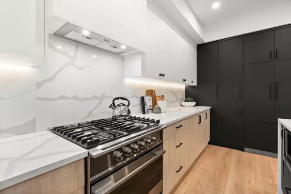 Surrey, BC V4N 1A1,16358 90 AVE #63