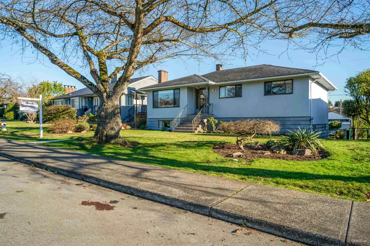 Burnaby, BC V5C 3M9,4624 Alpha DR