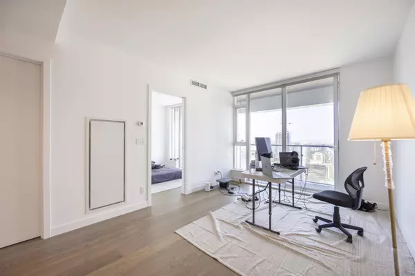 Burnaby, BC V5H 0K2,6000 Mckay AVE #3805