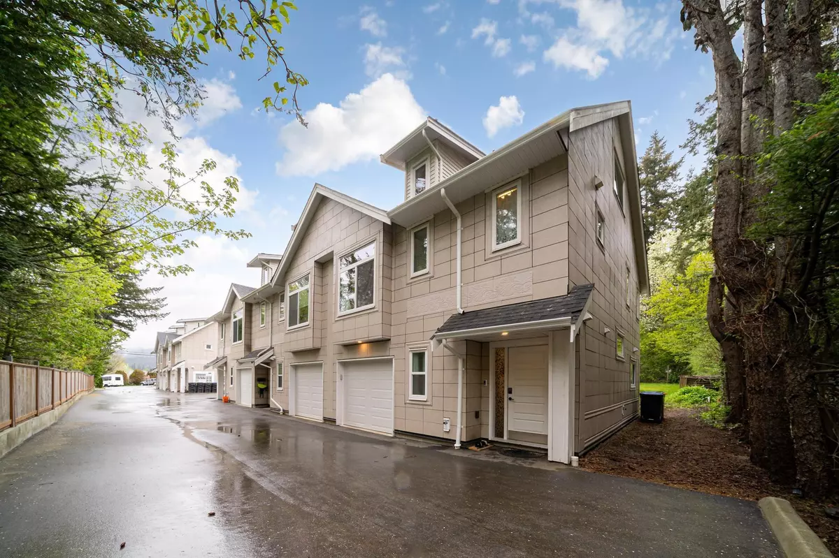 Hope, BC V0X 1L0,548 Park ST #6