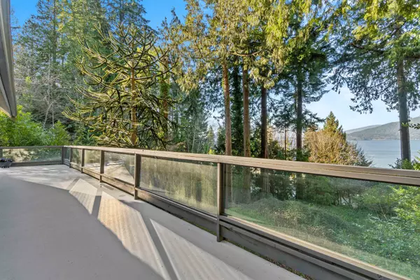 Lions Bay, BC V0N 2E0,310 Bayview RD