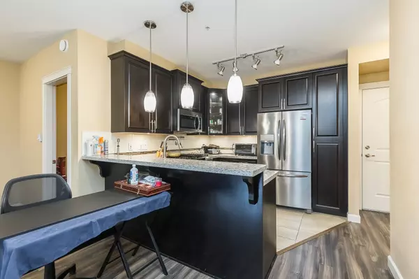 Abbotsford, BC V2T 0G7,32445 Simon AVE #222