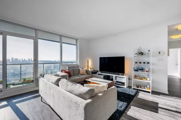 Burnaby, BC V5C 0K6,1955 Alpha WAY #5103