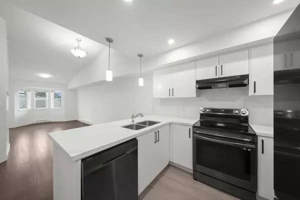 Langley, BC V3A 3X6,19730 56 AVE #409