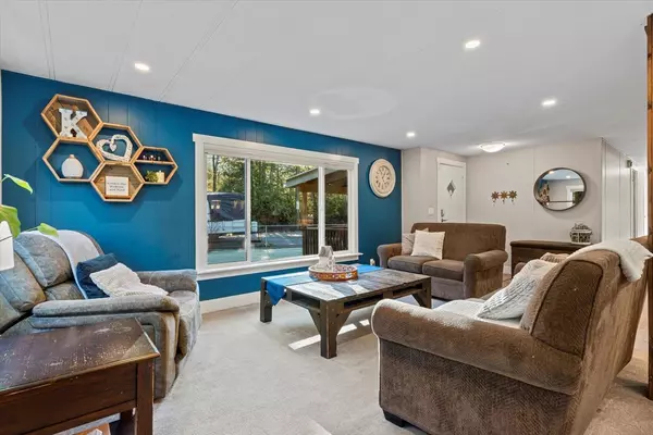 Hope, BC V0X 1L2,63873 Tom Berry RD