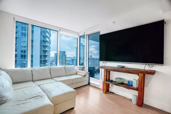 North Vancouver, BC V7J 0B5,680 Seylynn CRES #1205