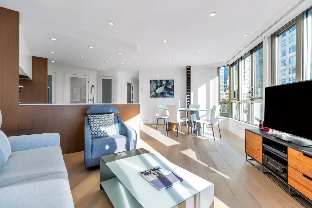 Vancouver, BC V6Z 2M2,1625 Hornby ST #601