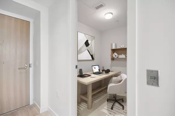 Burnaby, BC V5C 0M6,2085 Skyline CT #1803