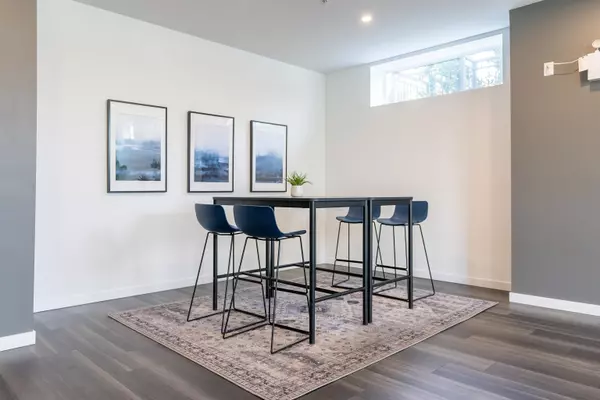 Surrey, BC V3W 3E2,13628 81a AVE #409