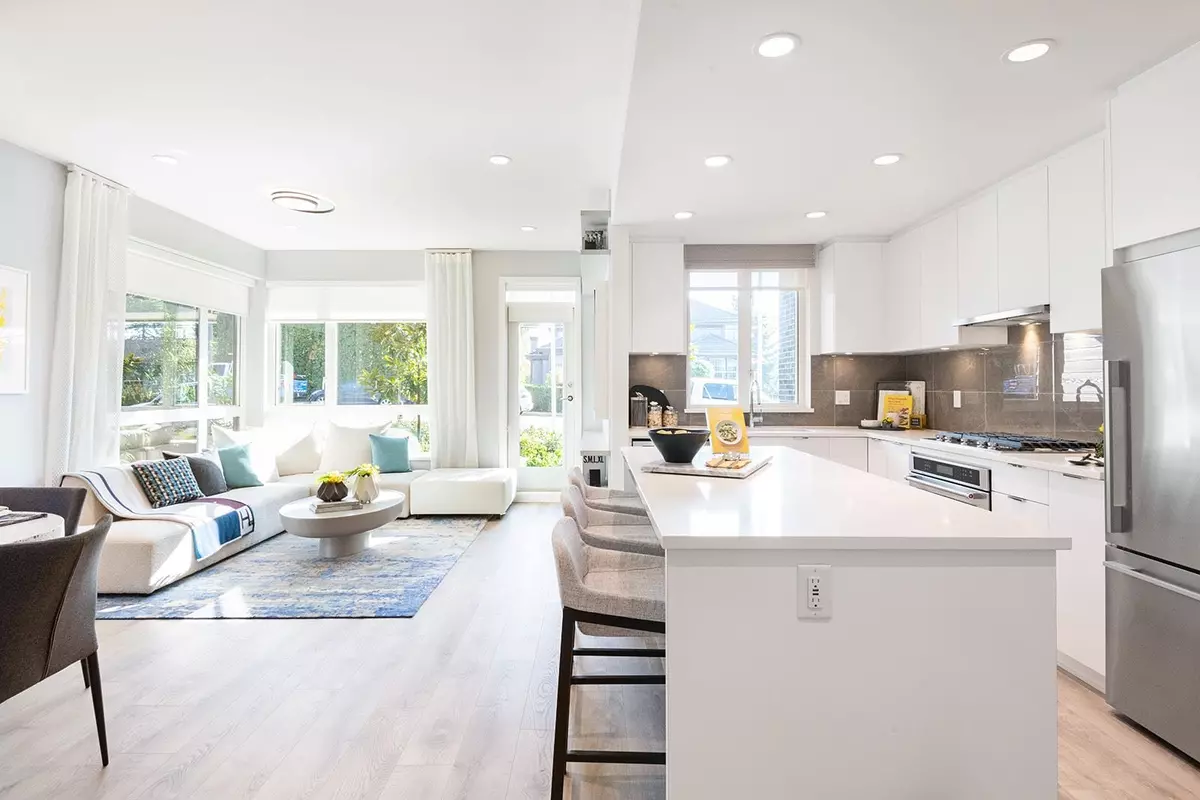 Coquitlam, BC V3J 2S5,625 Cottonwood AVE #411