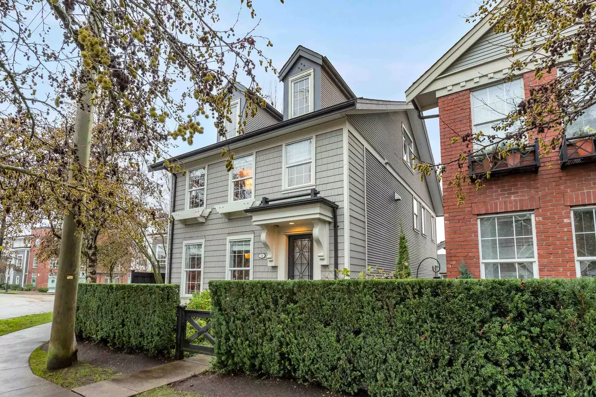 Pitt Meadows, BC V3Y 0B6,19490 Fraser WAY #11