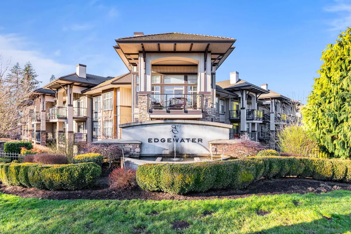 Surrey, BC V3Z 4R3,15175 36 AVE #102