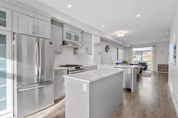 Langley, BC V2Y 4K7,21102 76 AVE #2