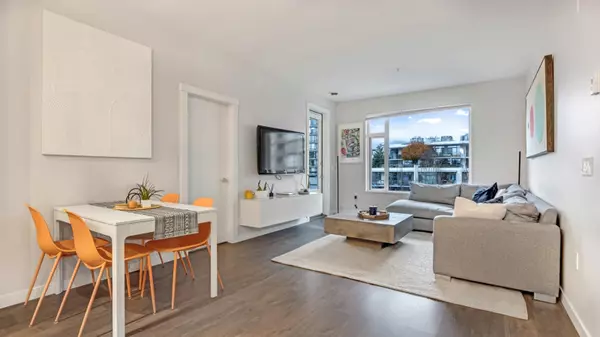 North Vancouver, BC V7M 0E5,123 W 1st ST #605