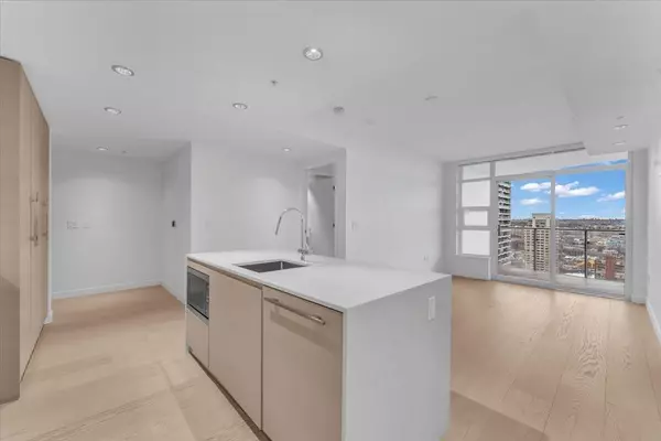 Vancouver, BC V6Z 0G7,1289 Hornby ST #2612