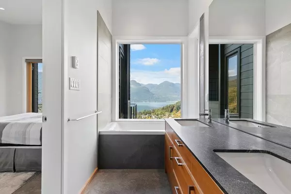Britannia Beach, BC V8B 1J2,1135 Copper DR