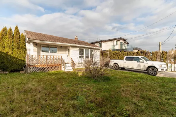 Surrey, BC V3S 1M9,17477 58a AVE