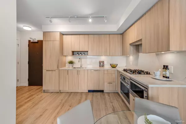 Surrey, BC V3T 0S1,13350 Central AVE #1111