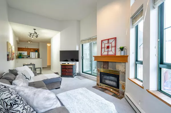 Whistler, BC V8E 1B6,4368 Main ST #305