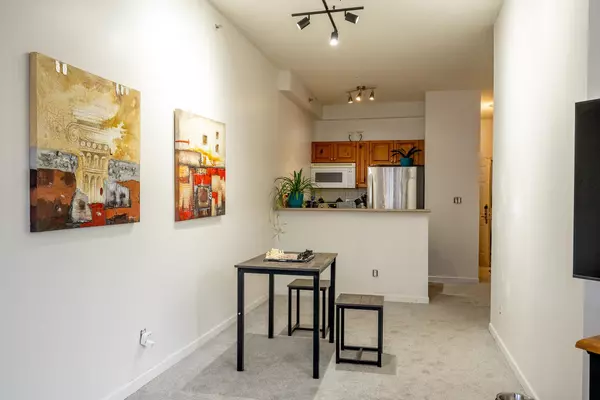 Whistler, BC V8E 1B6,4368 Main ST #305