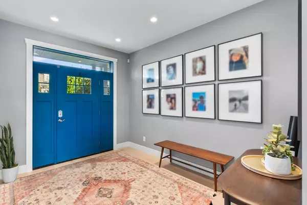 North Vancouver, BC V7L 2P3,763 E 14th ST