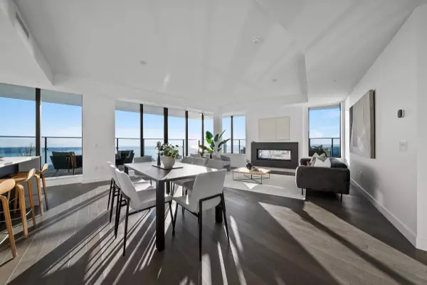 White Rock, BC V4B 3Z7,1588 Johnston RD #2502