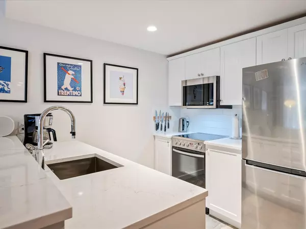 Whistler, BC V8E 1B4,4338 Main ST #223