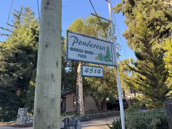 Sechelt, BC V7Z 0G9,4514 Sunshine Coast HWY #7