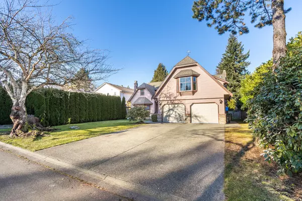 Surrey, BC V4N 2A3,15839 98a AVE