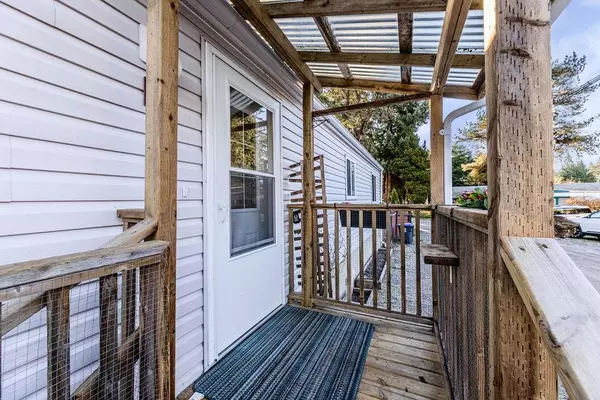 Sechelt, BC V7Z 0G9,4514 Sunshine Coast HWY #19