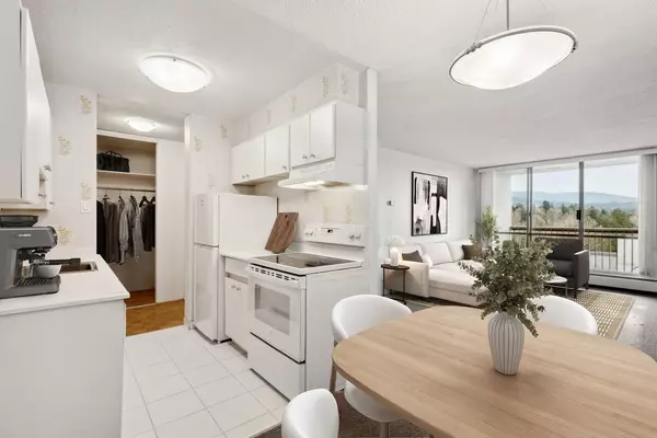 2016 Fullerton AVE #1705,  North Vancouver,  BC V7P 3E6