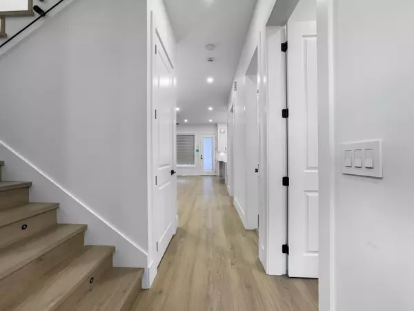 Langley, BC V2Y 1V5,20526 75 AVE