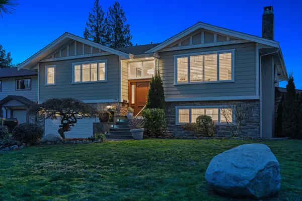 North Vancouver, BC V7L 2V3,809 E 16th ST