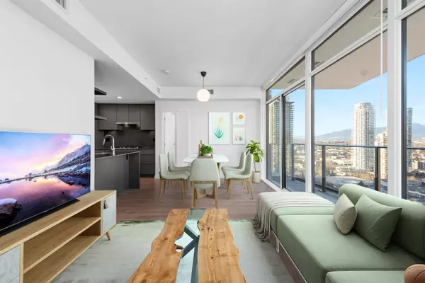 Burnaby, BC V5C 0N4,2181 Madison AVE #2606