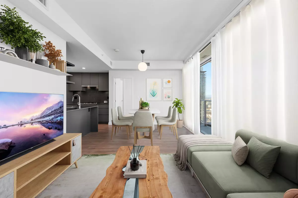 Burnaby, BC V5C 0N4,2181 Madison AVE #2606