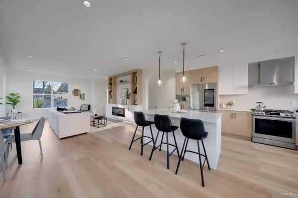 Surrey, BC V3V 0G7,12585 104a AVE #44