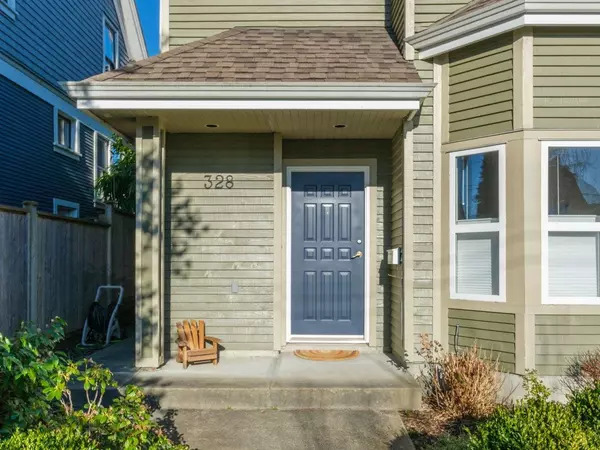 North Vancouver, BC V7L 2E3,328 E 10th ST