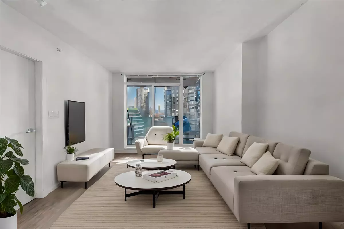 Surrey, BC V3T 0P8,13655 Fraser HWY #1105