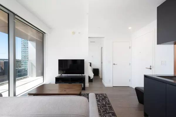 Vancouver, BC V6Z 0G5,1480 Howe ST #903