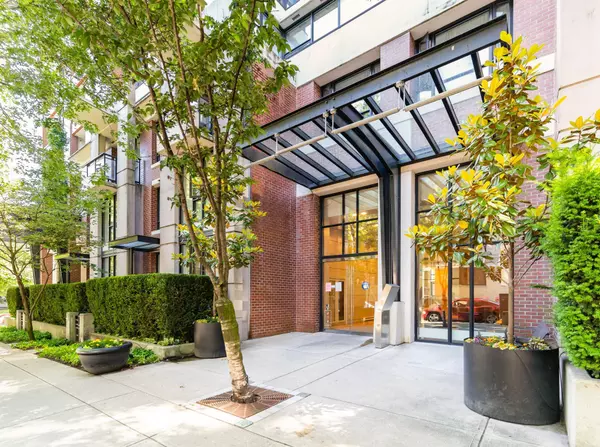 Vancouver, BC V6B 1T2,977 Mainland ST #905