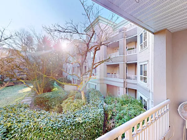 2970 Princess CRES #201,  Coquitlam,  BC V3B 7N3