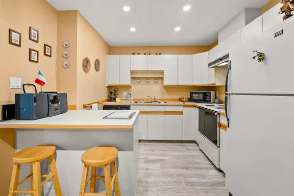 Whistler, BC V8E 0X8,4510 Blackcomb WAY #4