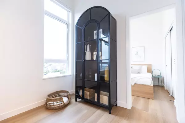 Coquitlam, BC N0N 0N0,209 Lebleu ST #412