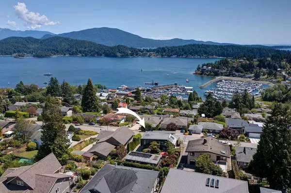 Sechelt, BC V0N 1V0,537 Abbs RD