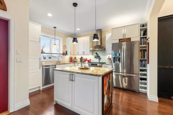 5229 Bridlewood DR, Chilliwack, BC V2R 5W9